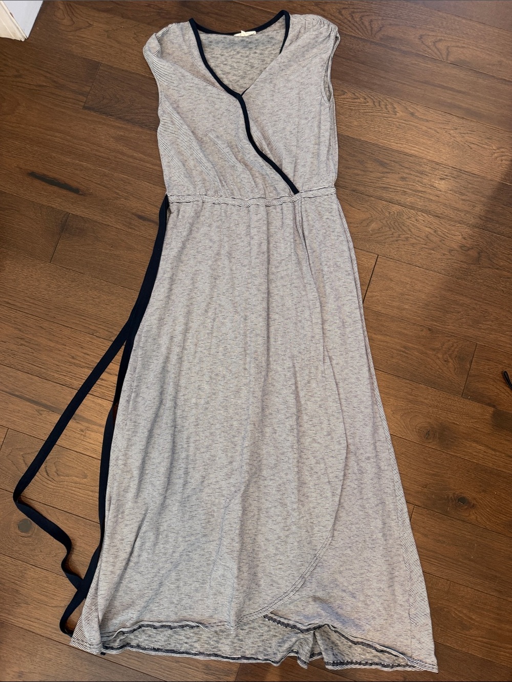 Caslon Grey Maxi Wrap Dress Size Large Tie- C45-028